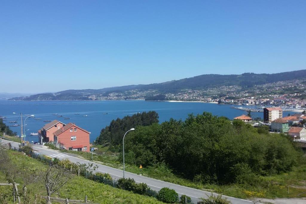 Apartamento Con Terraza Y Vistas Al Mar Bueu Bagian luar foto