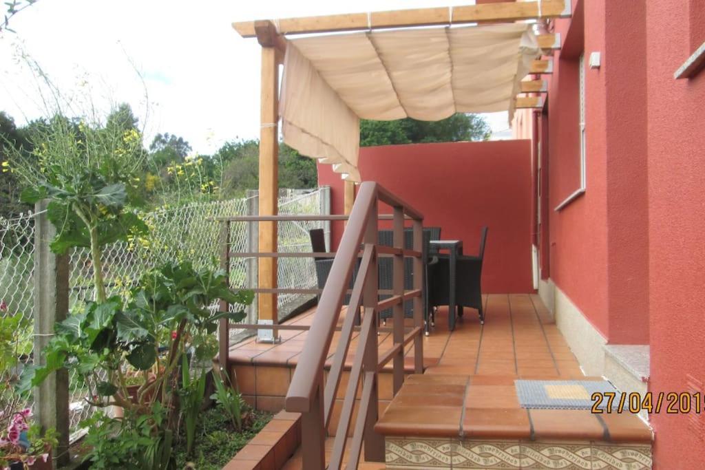 Apartamento Con Terraza Y Vistas Al Mar Bueu Bagian luar foto