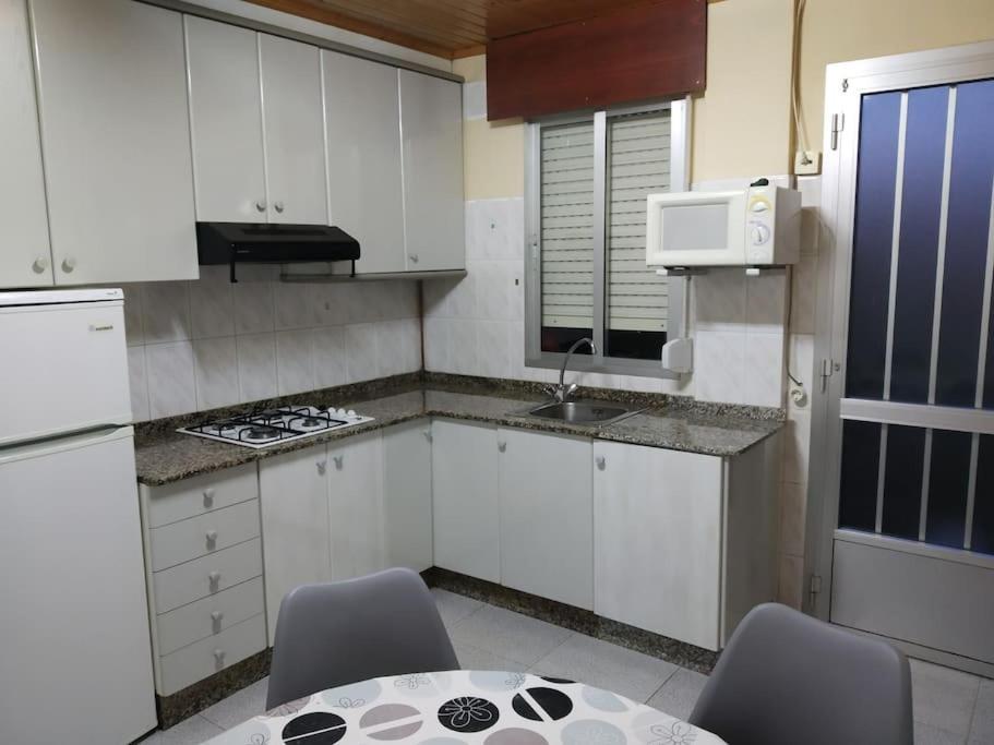 Apartamento Con Terraza Y Vistas Al Mar Bueu Bagian luar foto